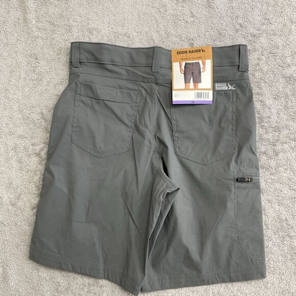 NEW Eddie Bauer Men's Size 30 Rainier 10" Tech Short Gray Cargo Outdoor - Picture 3 of 8